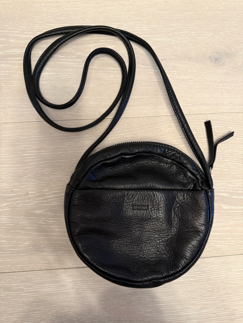 Round Black Leather BAGGU Crossbody Bag